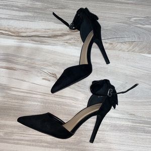 Black pointy toe heels